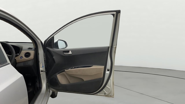 View Hyundai Xcent Image 45 Used Hyundai Xcent Image 45