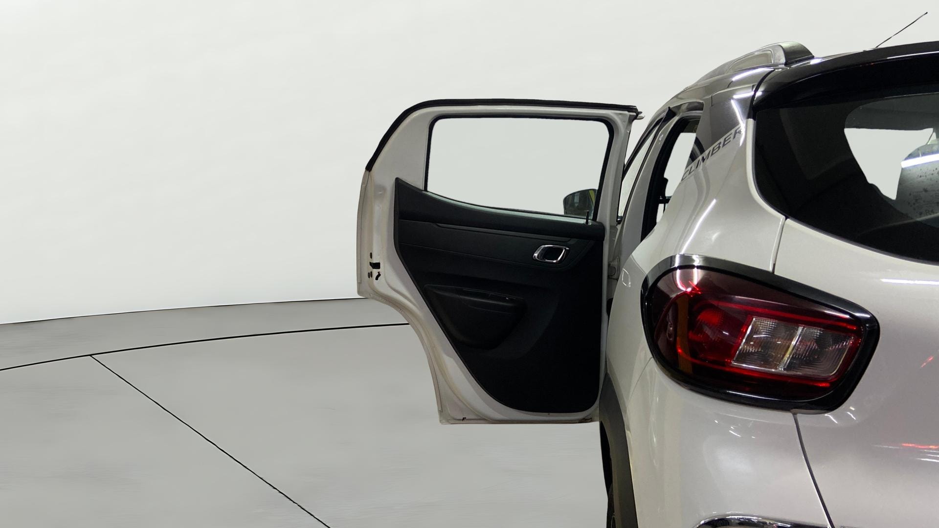 View 2023 Renault Kwid RXL 1.0 BS IV Image 22 Used 2023 Renault Kwid RXL 1.0 BS IV Image 22