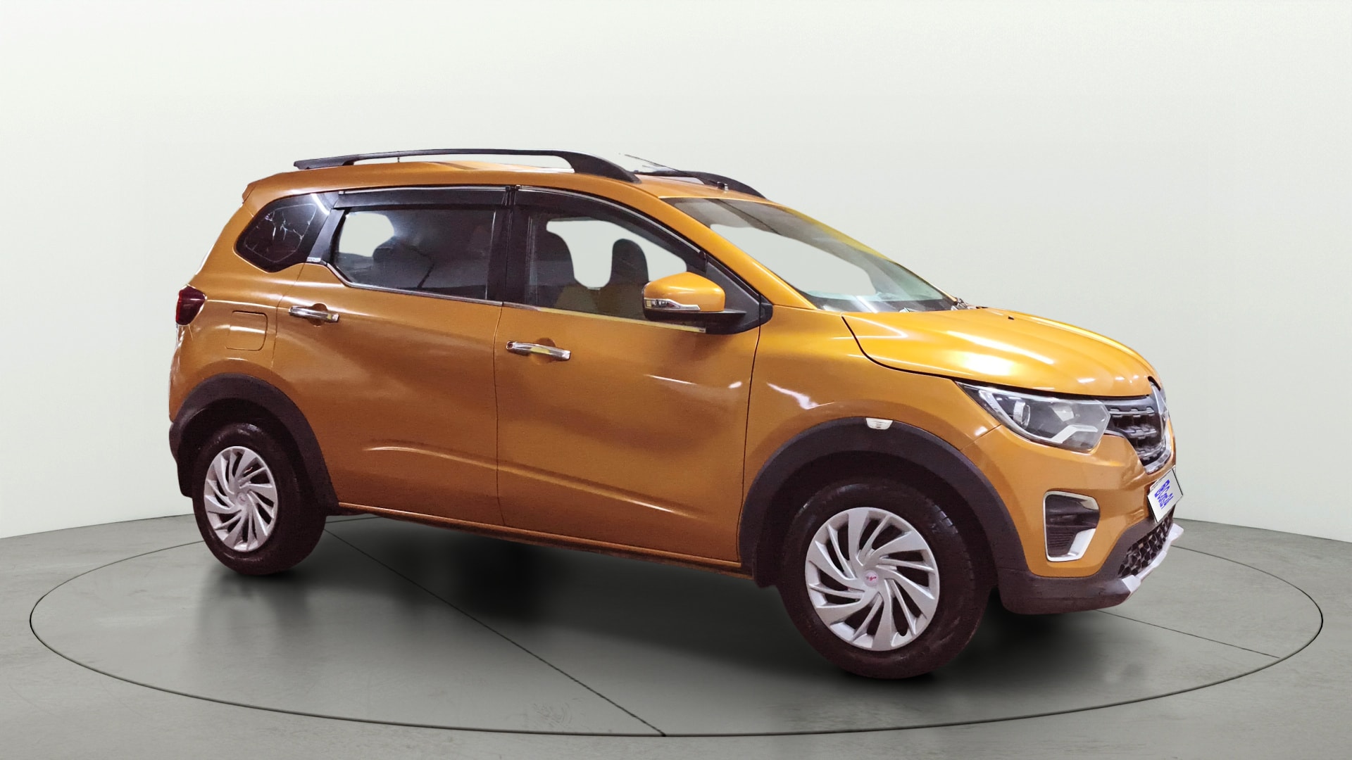 View 2020 Renault Triber RXZ Image 38 Used 2020 Renault Triber RXZ Image 38
