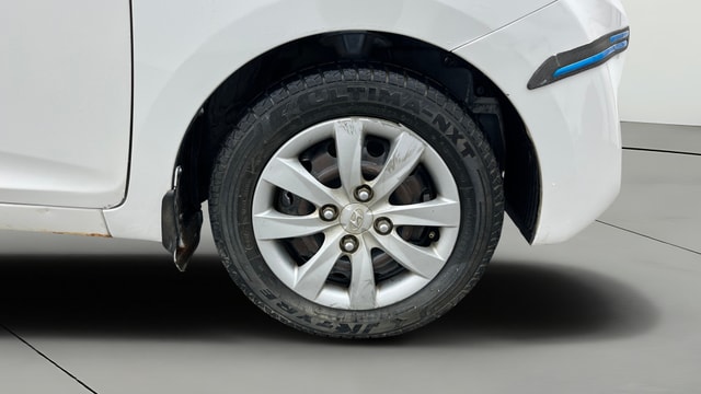 View Hyundai EON Image 40 Used Hyundai EON Image 40