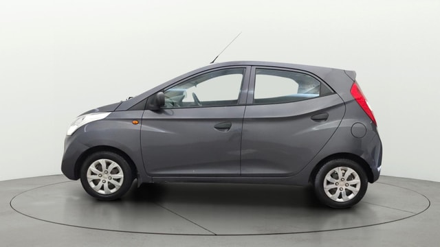 View Hyundai EON Image 5 Used Hyundai EON Image 5