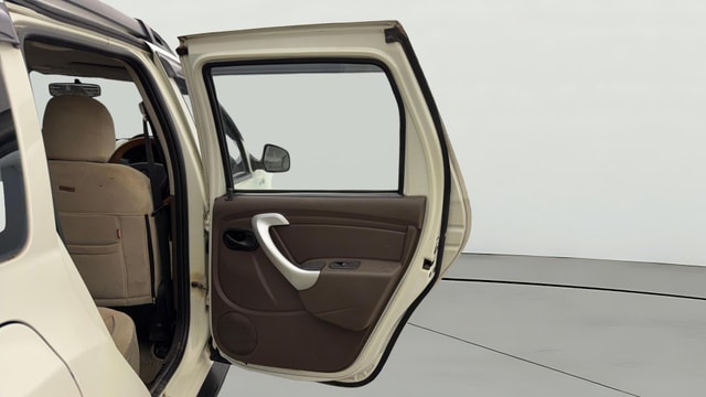 View Renault Duster Image 7 Used Renault Duster Image 7