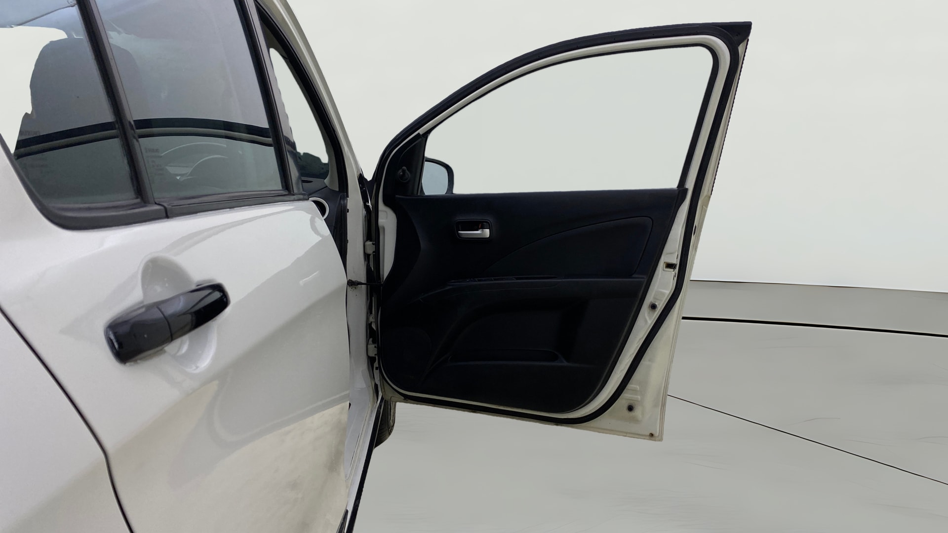 View 2018 Maruti Suzuki 1000 Base Variant Image 43 Used 2018 Maruti Suzuki 1000 Base Variant Image 43