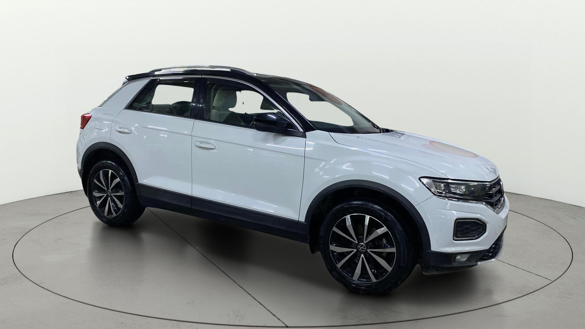 View 2021 Volkswagen T-Roc 1.5 TSI Image 21 Used 2021 Volkswagen T-Roc 1.5 TSI Image 21