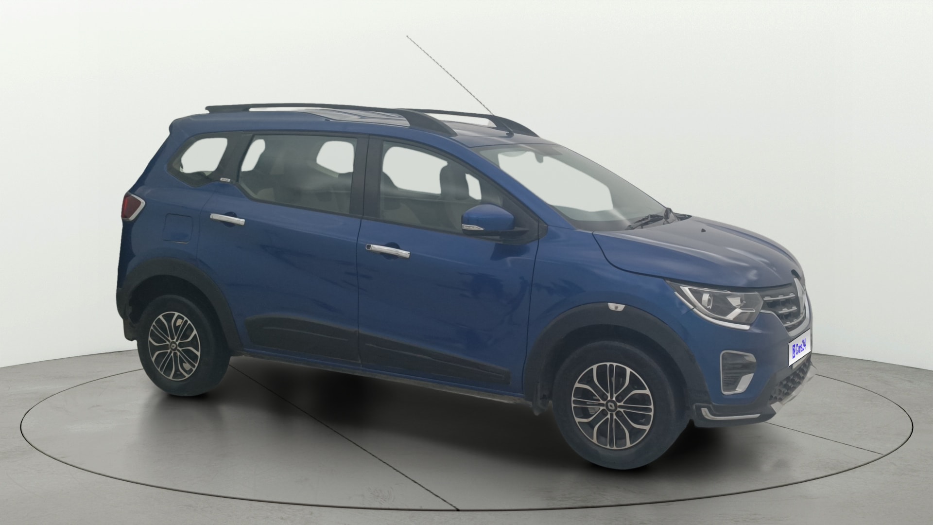 View 2019 Renault Triber RXZ Image 14 Used 2019 Renault Triber RXZ Image 14