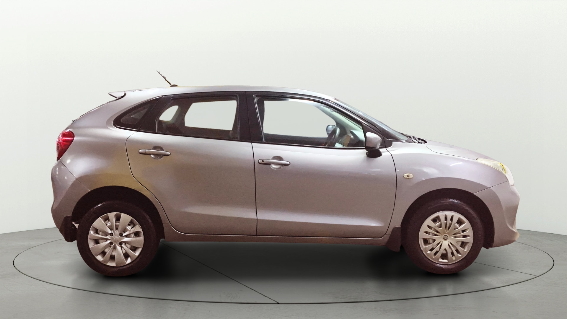 View 2020 Maruti Suzuki 1000 Base Variant Image 8 Used 2020 Maruti Suzuki 1000 Base Variant Image 8