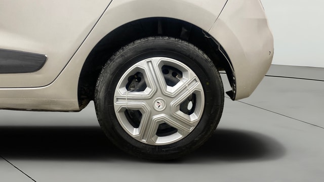View Hyundai Grand i10 Image 12 Used Hyundai Grand i10 Image 12