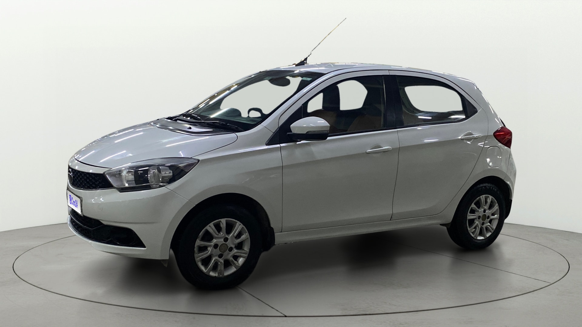 View 2016 Tata Tiago Revotorq XB Image 35 Used 2016 Tata Tiago Revotorq XB Image 35