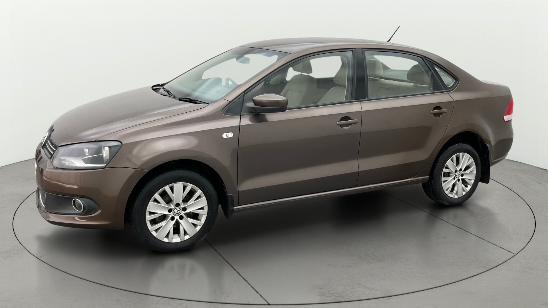 View 2015 Volkswagen Vento DSG Image 34 Used 2015 Volkswagen Vento DSG Image 34