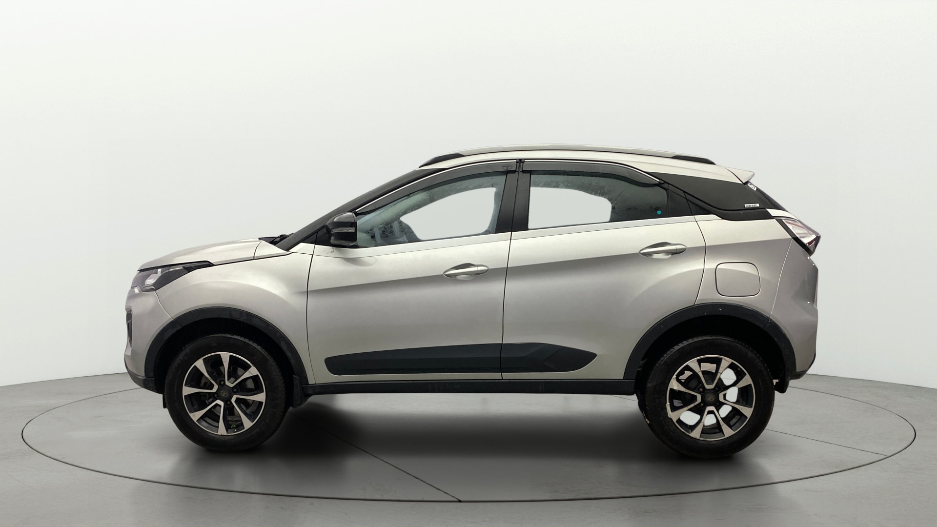 View 2020 Tata Nexon XZA Plus Diesel Image 5 Used 2020 Tata Nexon XZA Plus Diesel Image 5