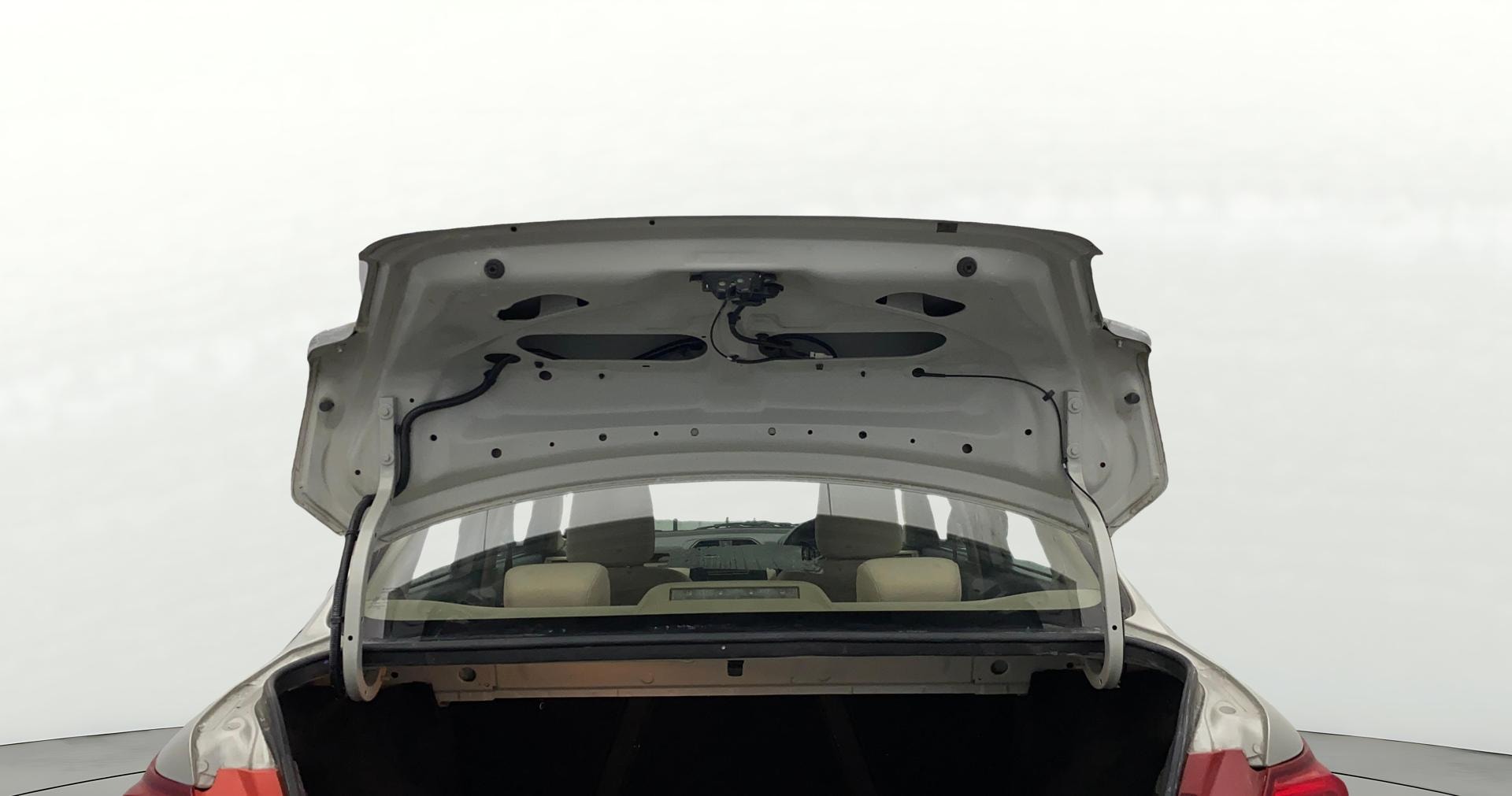 View 2018 Maruti Suzuki 1000 Base Variant Image 16 Used 2018 Maruti Suzuki 1000 Base Variant Image 16