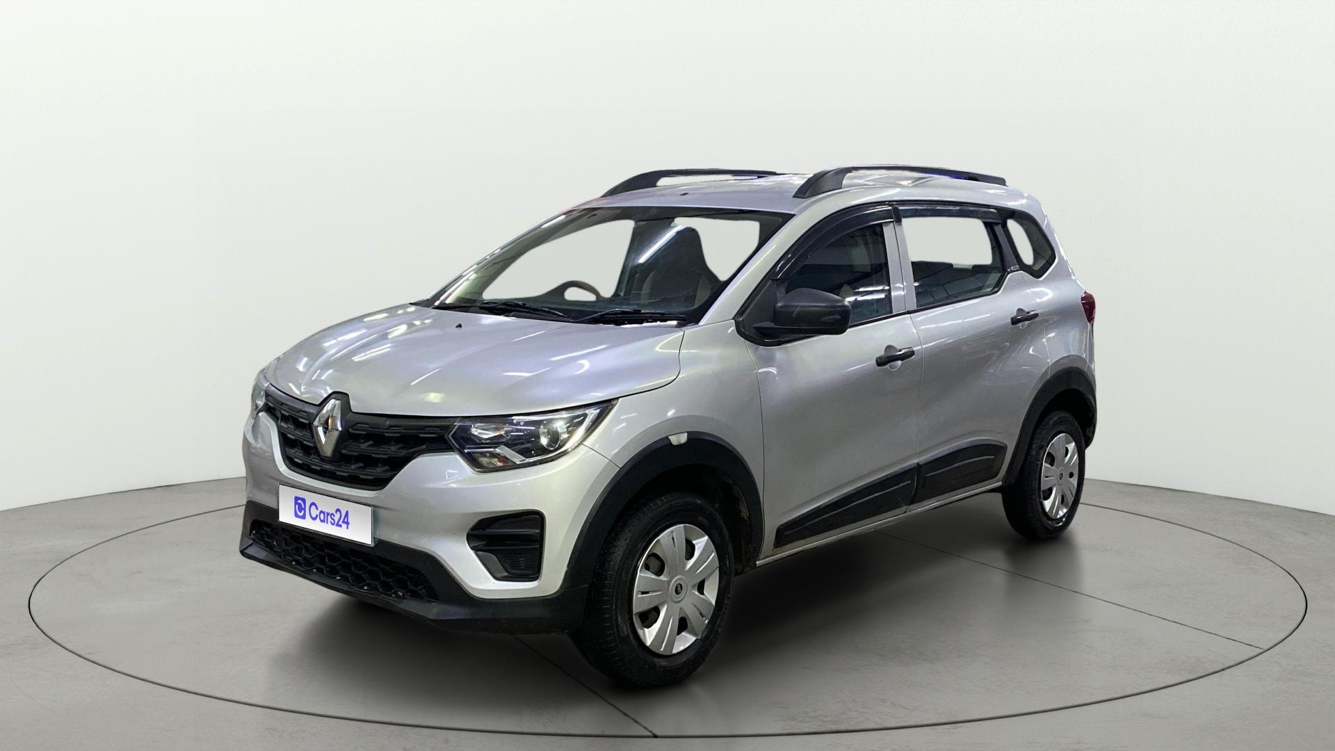 View 2020 Renault Triber RXE Image 36 Used 2020 Renault Triber RXE Image 36