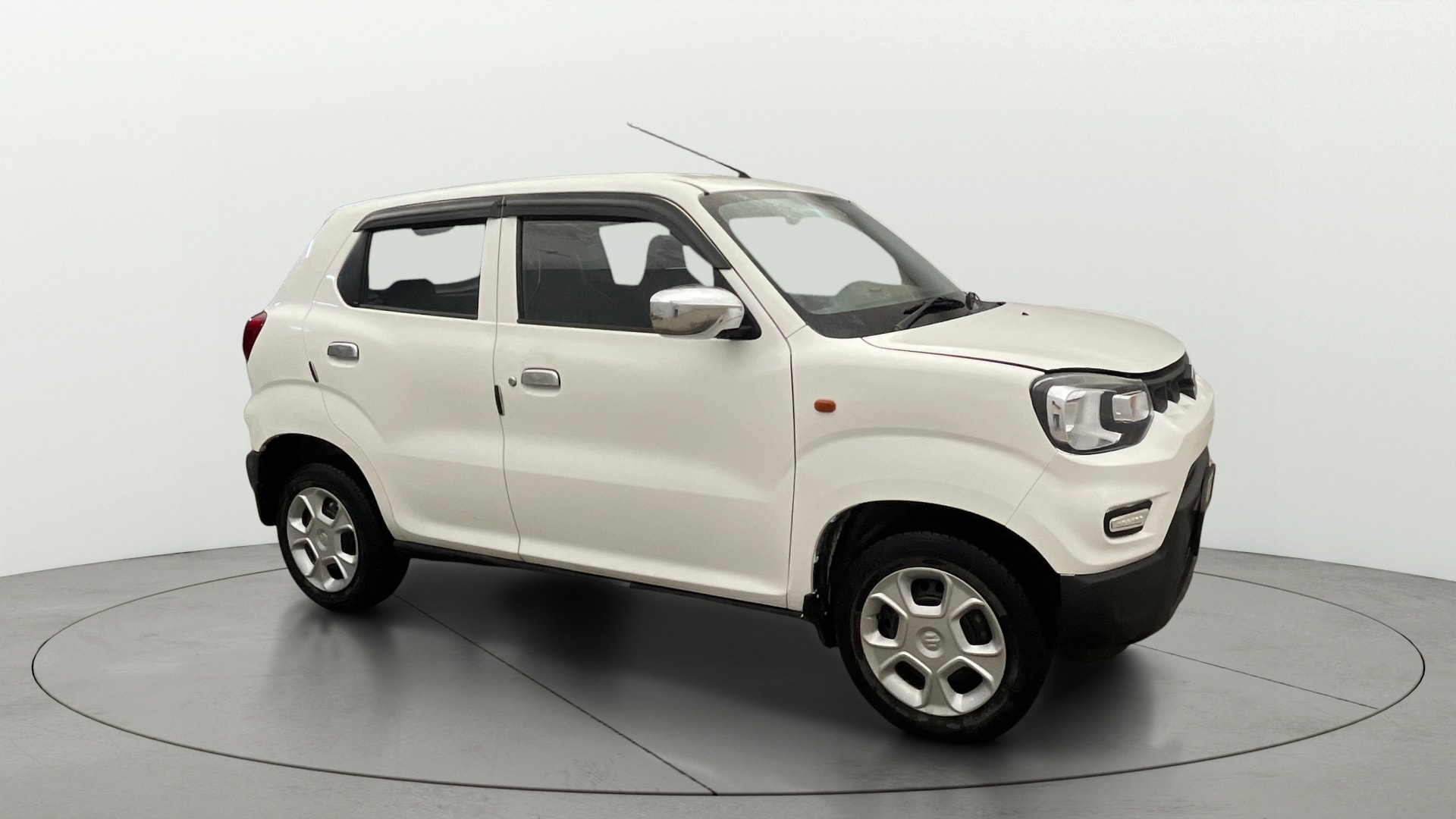 View 2023 Maruti Suzuki 1000 Base Variant Image 21 Used 2023 Maruti Suzuki 1000 Base Variant Image 21