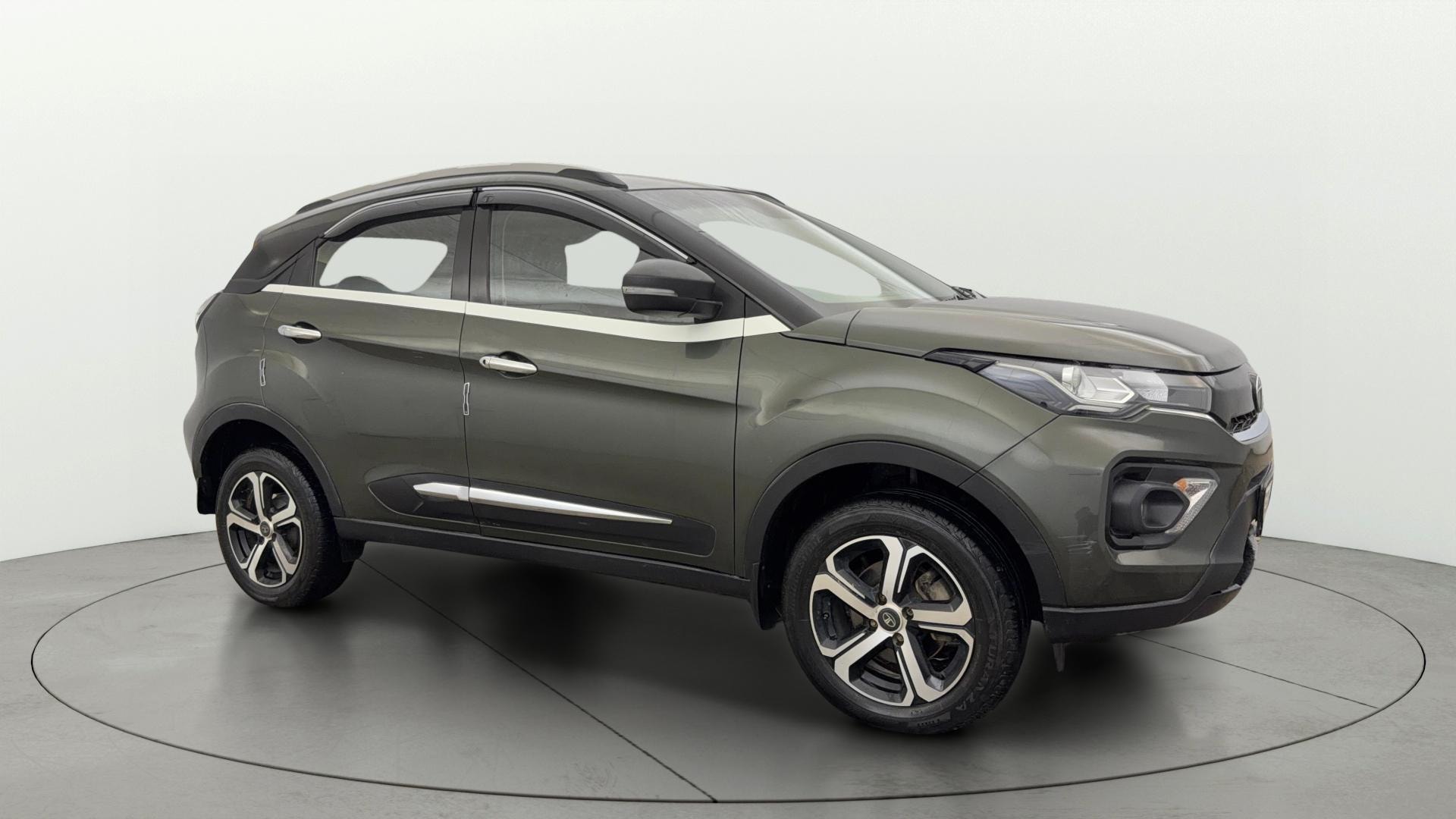 View 2023 Tata Nexon Revotron XE Image 36 Used 2023 Tata Nexon Revotron XE Image 36