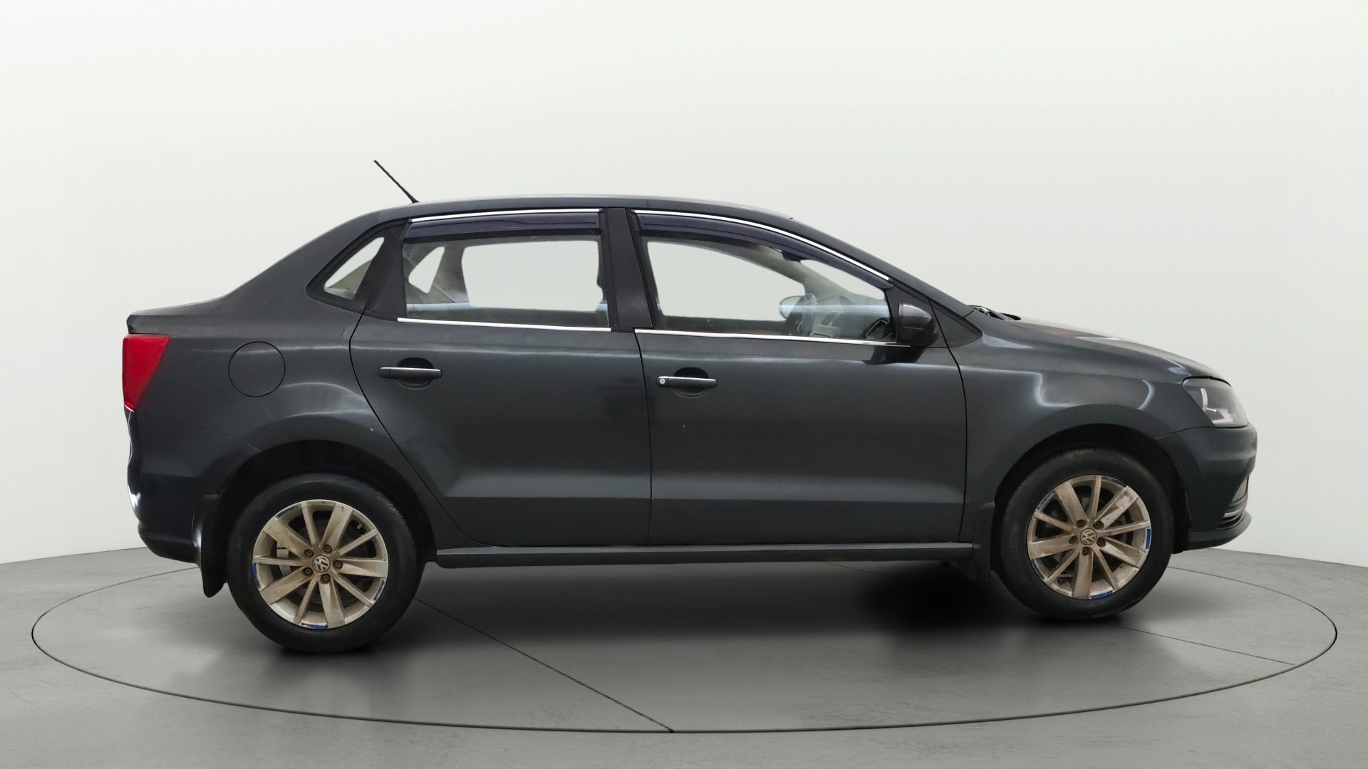 View 2016 Volkswagen Ameo 1.2L MPI Petrol Comfortline Image 8 Used 2016 Volkswagen Ameo 1.2L MPI Petrol Comfortline Image 8