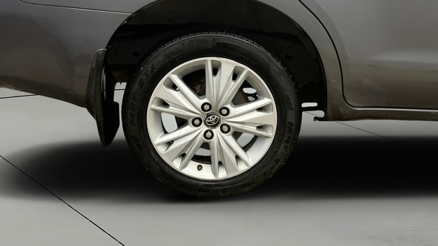 View Toyota Innova Crysta Image 35 Used Toyota Innova Crysta Image 35