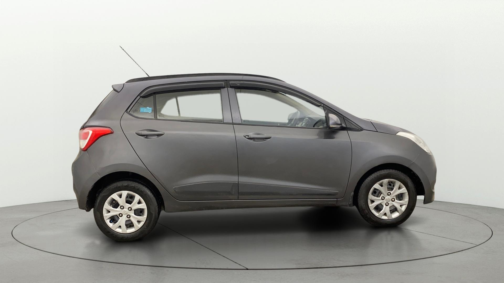 View 2016 Hyundai Grand i10 Sportz 1.2 Kappa Image 8 Used 2016 Hyundai Grand i10 Sportz 1.2 Kappa Image 8