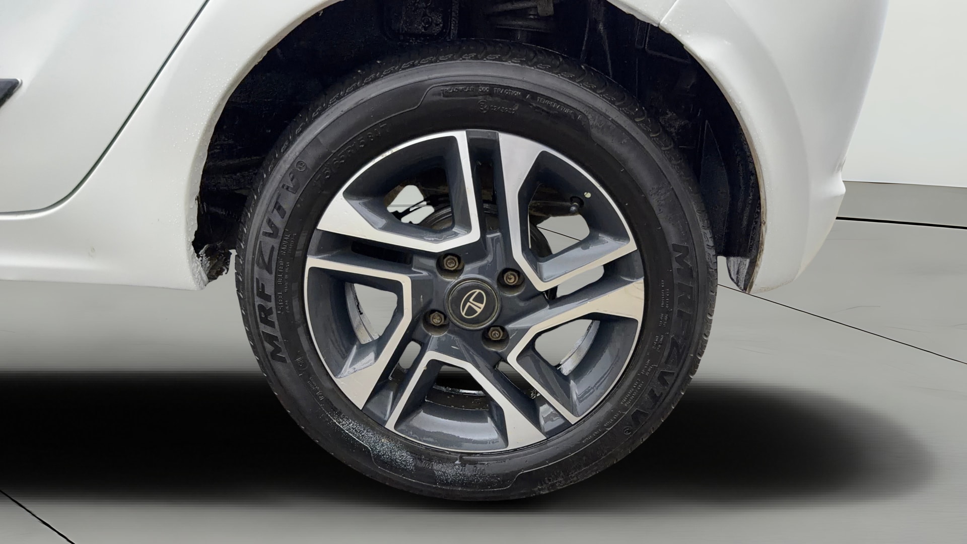 View 2019 Tata Tiago Revotorq XB Image 11 Used 2019 Tata Tiago Revotorq XB Image 11