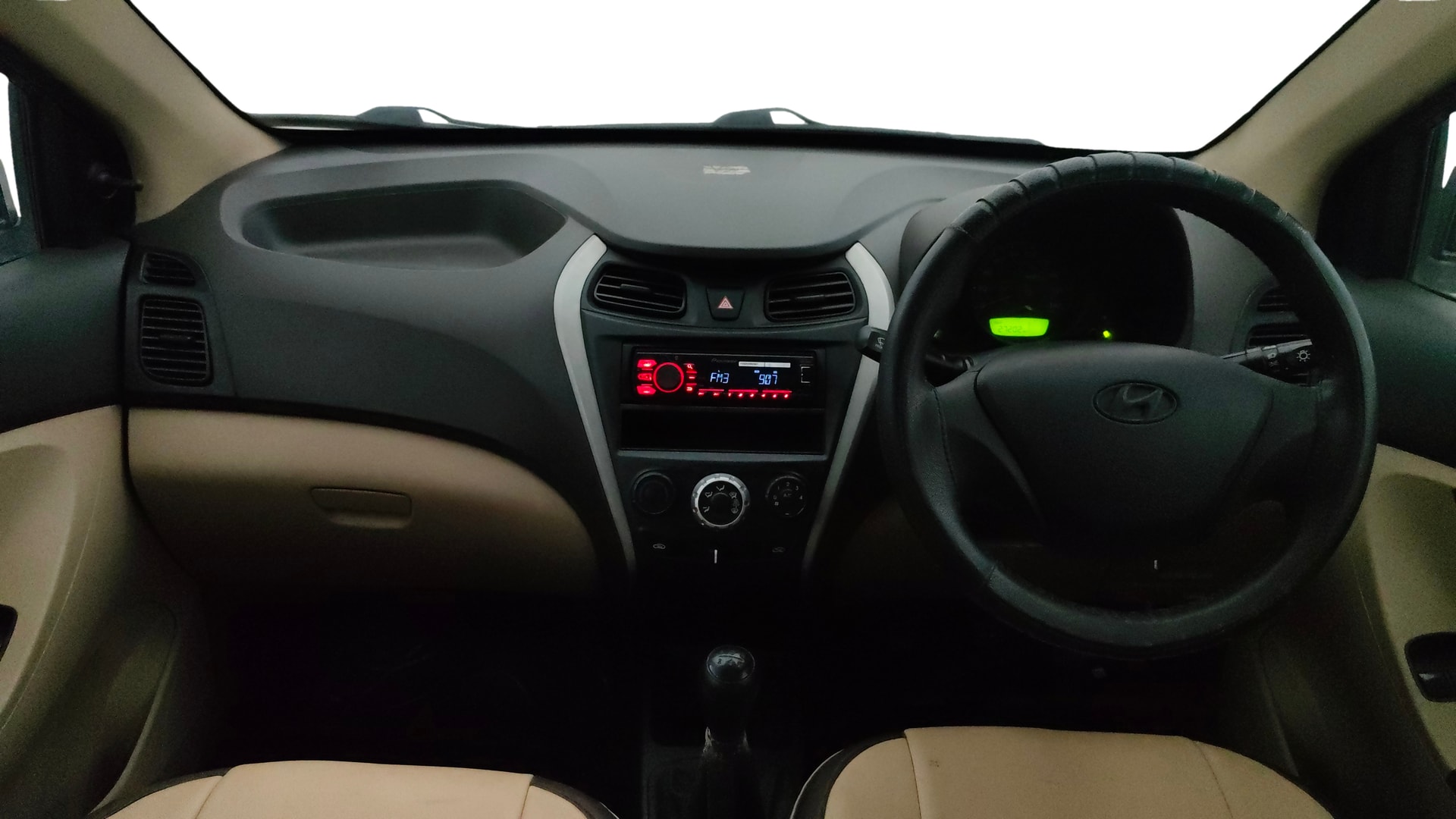 View 2018 Hyundai EON Era Plus Image 15 Used 2018 Hyundai EON Era Plus Image 15