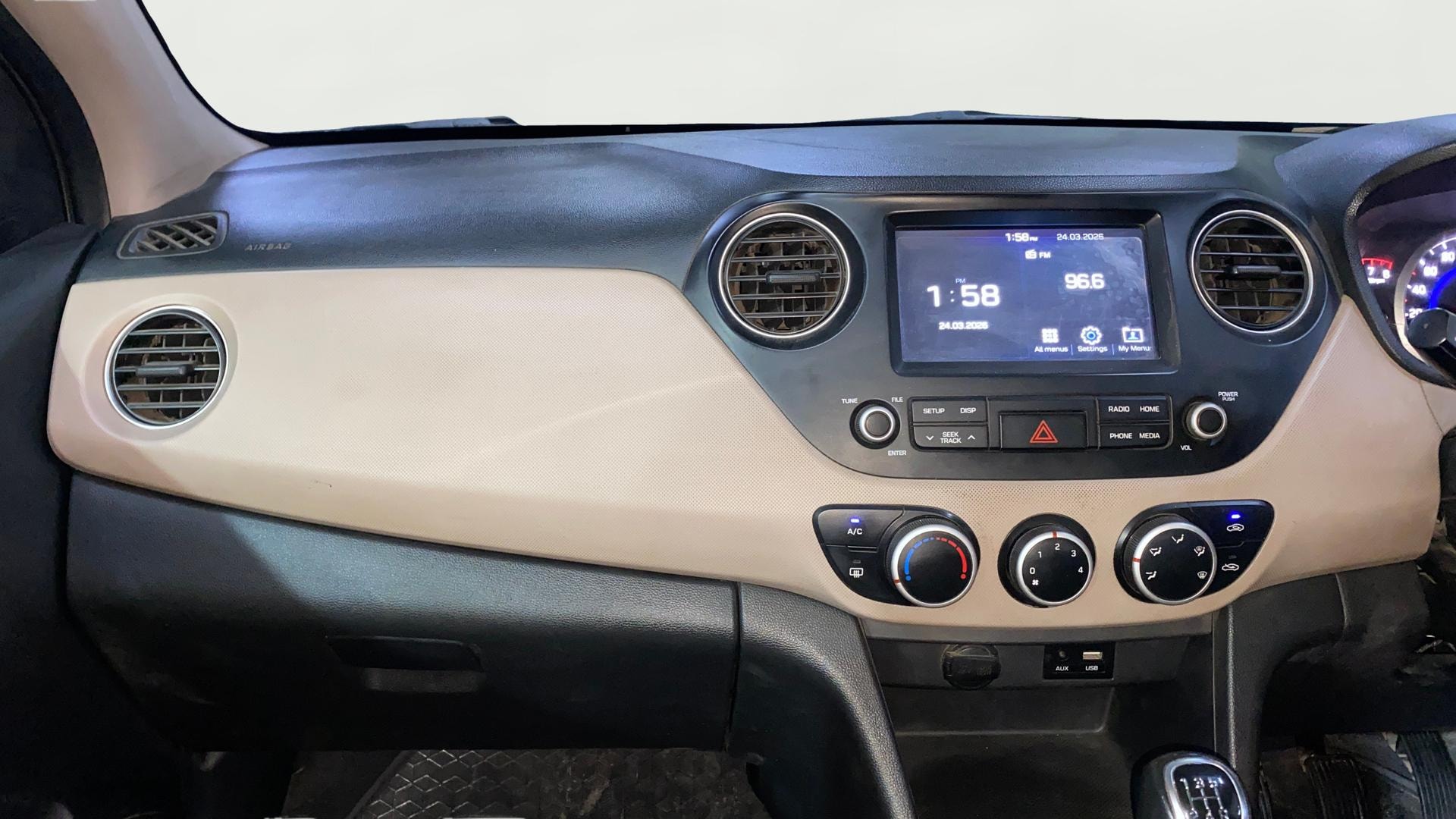 View 2019 Hyundai Grand i10 Sportz 1.2 Kappa Image 31 Used 2019 Hyundai Grand i10 Sportz 1.2 Kappa Image 31