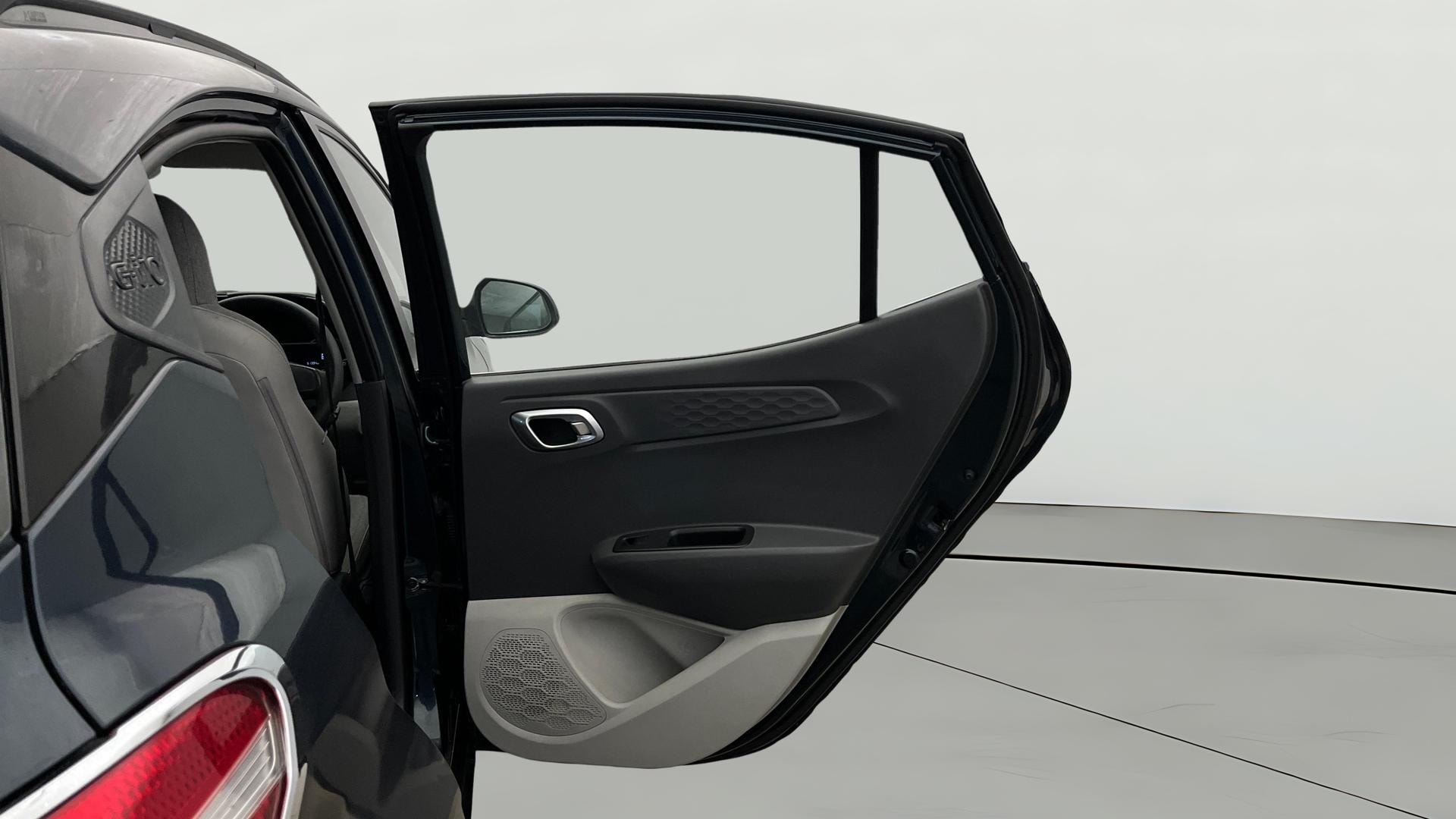 View 2020 Hyundai Grand i10 Nios Sportz Diesel Image 7 Used 2020 Hyundai Grand i10 Nios Sportz Diesel Image 7