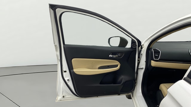 View Honda City ZX Image 33 Used Honda City ZX Image 33
