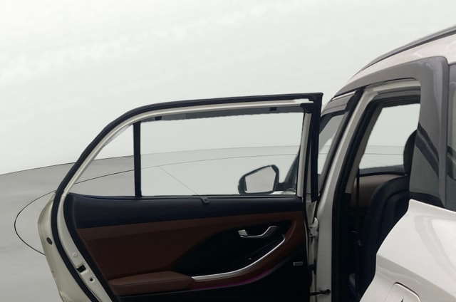 View Hyundai Alcazar Image 16 Used Hyundai Alcazar Image 16