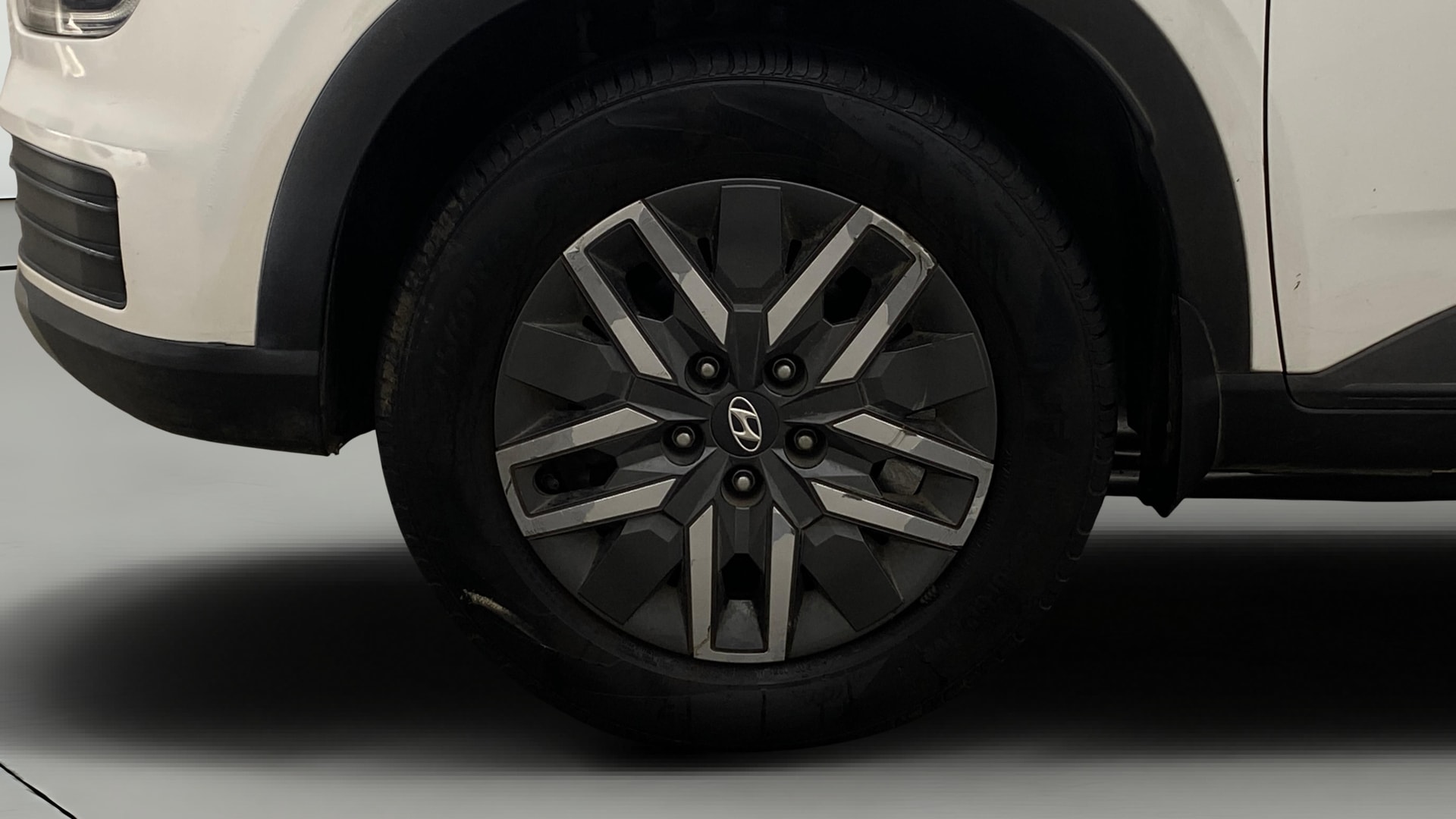 View 2023 Hyundai Venue S (O) 1.0 Turbo Petrol DCT Image 29 Used 2023 Hyundai Venue S (O) 1.0 Turbo Petrol DCT Image 29
