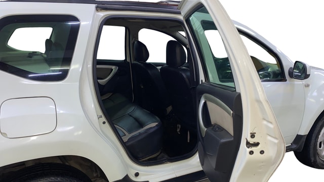 View Renault Duster Image 38 Used Renault Duster Image 38