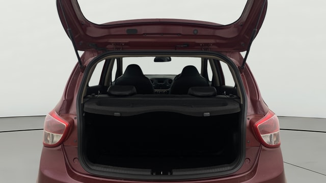 View Hyundai Grand i10 Image 40 Used Hyundai Grand i10 Image 40