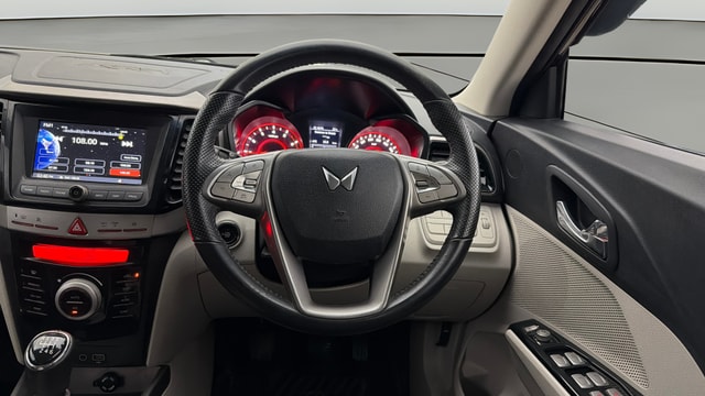 View Mahindra XUV300 Image 13 Used Mahindra XUV300 Image 13