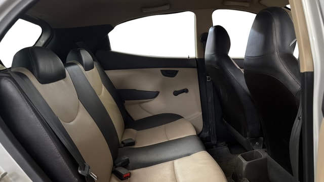 View Hyundai EON Image 28 Used Hyundai EON Image 28