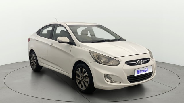 View Hyundai Fluidic Verna Image 36 Used Hyundai Fluidic Verna Image 36