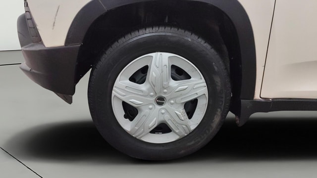 View Mahindra KUV100 Image 28 Used Mahindra KUV100 Image 28