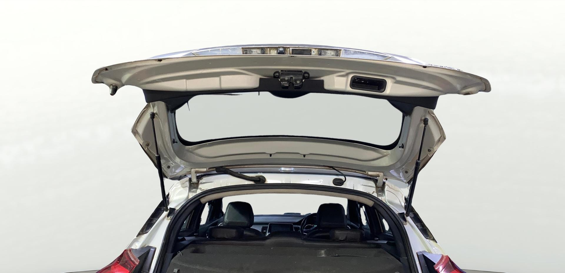 View 2020 Nissan Kicks XV Petrol BS IV Image 16 Used 2020 Nissan Kicks XV Petrol BS IV Image 16