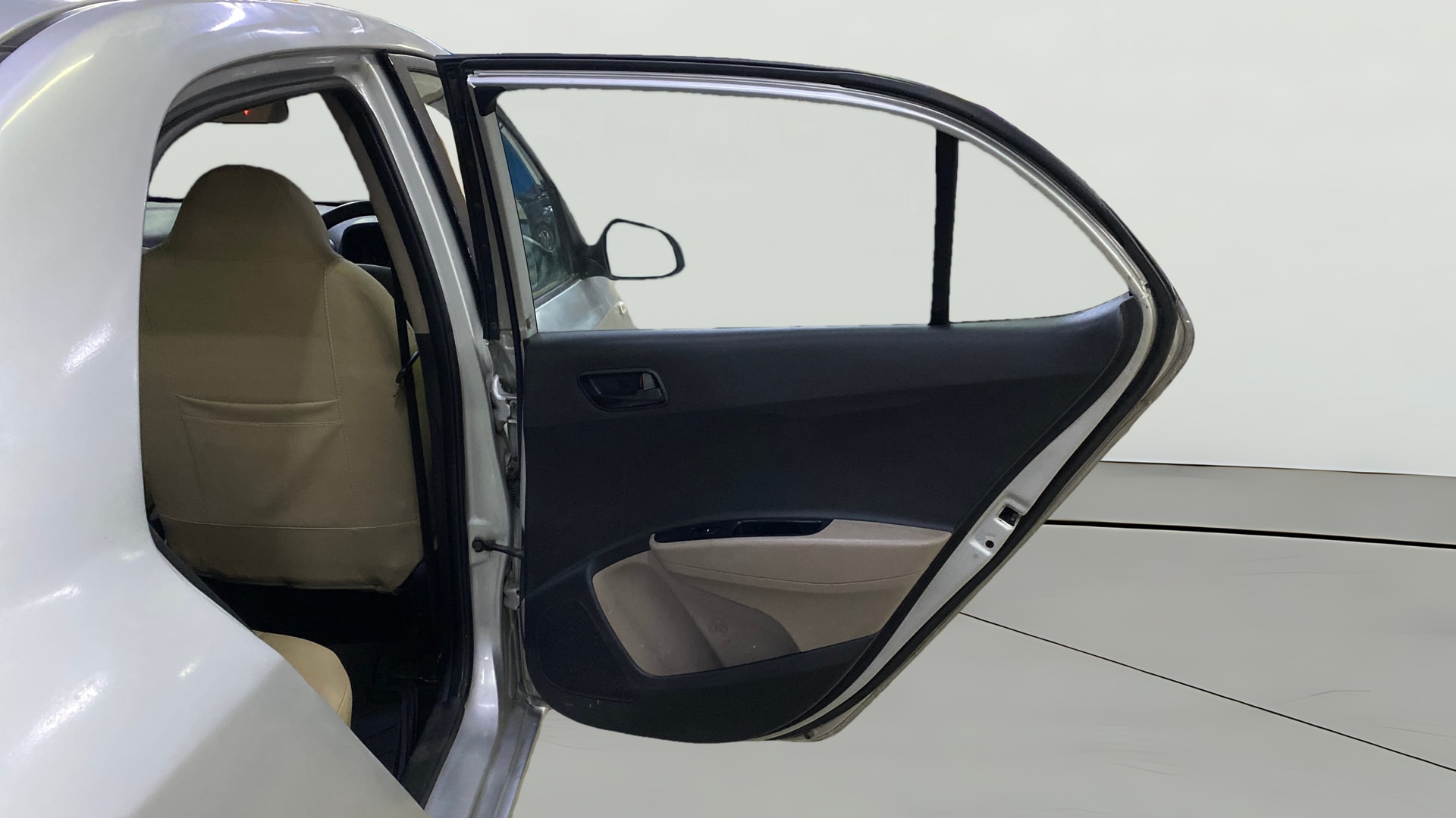 View 2019 Hyundai Xcent S Petrol Image 7 Used 2019 Hyundai Xcent S Petrol Image 7