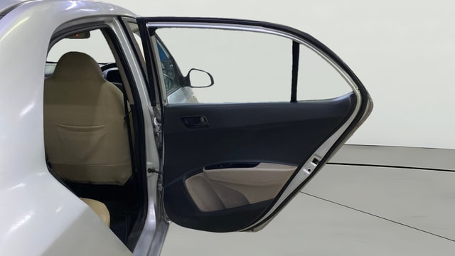 View Hyundai Xcent Image 7 Used Hyundai Xcent Image 7