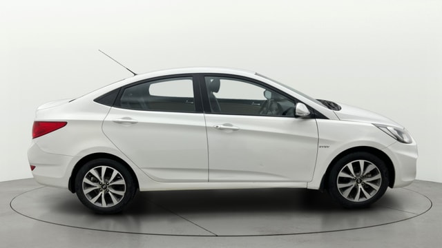 View Hyundai Fluidic Verna Image 26 Used Hyundai Fluidic Verna Image 26