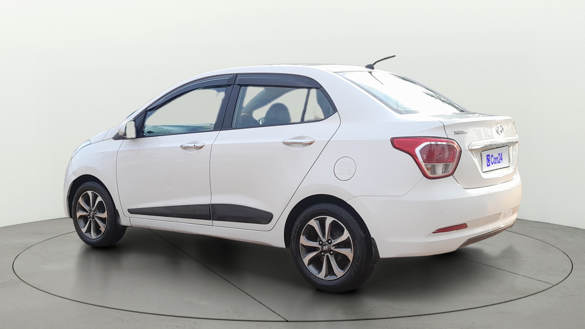 View 2014 Hyundai Xcent S AT (O) Petrol Image 2 Used 2014 Hyundai Xcent S AT (O) Petrol Image 2