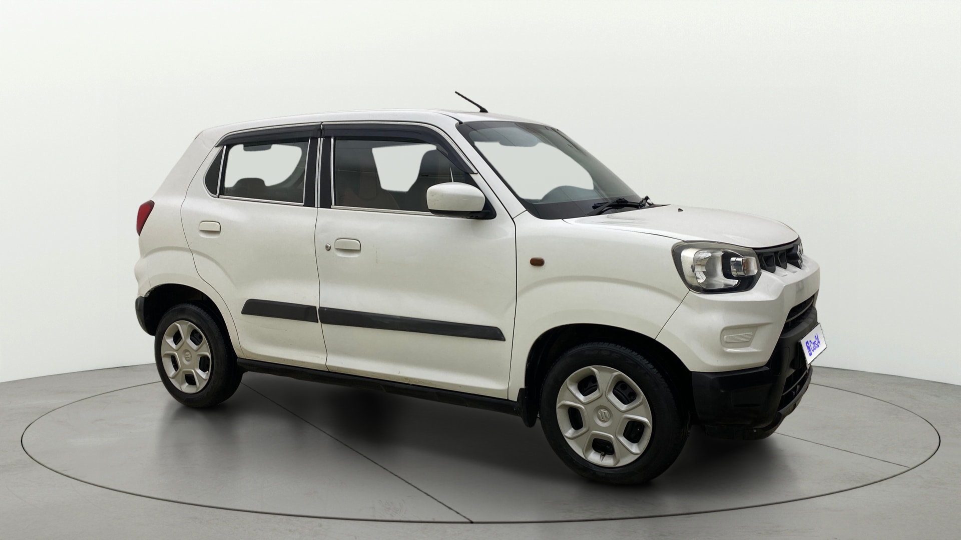 View 2021 Maruti Suzuki 1000 Base Variant Image 21 Used 2021 Maruti Suzuki 1000 Base Variant Image 21