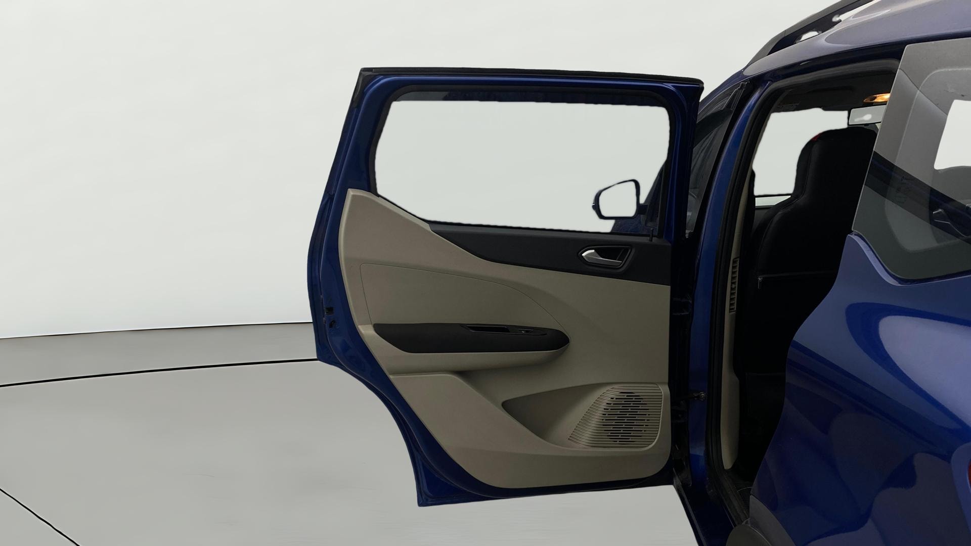 View 2020 Renault Triber RXZ Image 23 Used 2020 Renault Triber RXZ Image 23