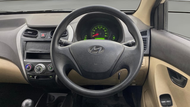 View Hyundai EON Image 20 Used Hyundai EON Image 20