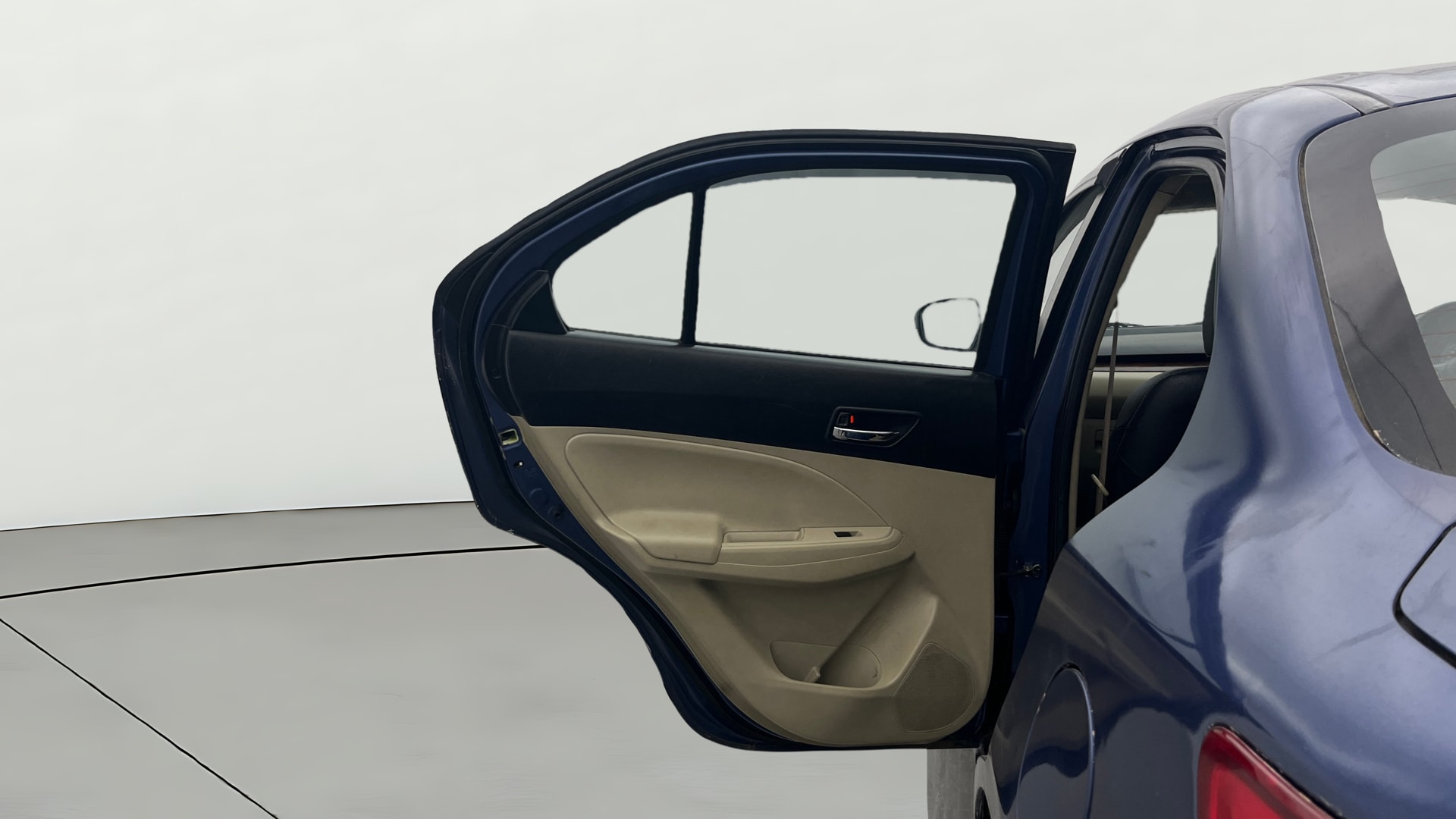 View 2018 Maruti Suzuki 1000 Base Variant Image 22 Used 2018 Maruti Suzuki 1000 Base Variant Image 22