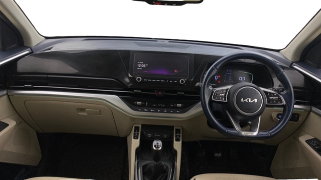 View Kia Carens Image 32 Used Kia Carens Image 32