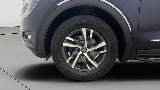 View Mahindra XUV700 Image 29 Used Mahindra XUV700 Image 29