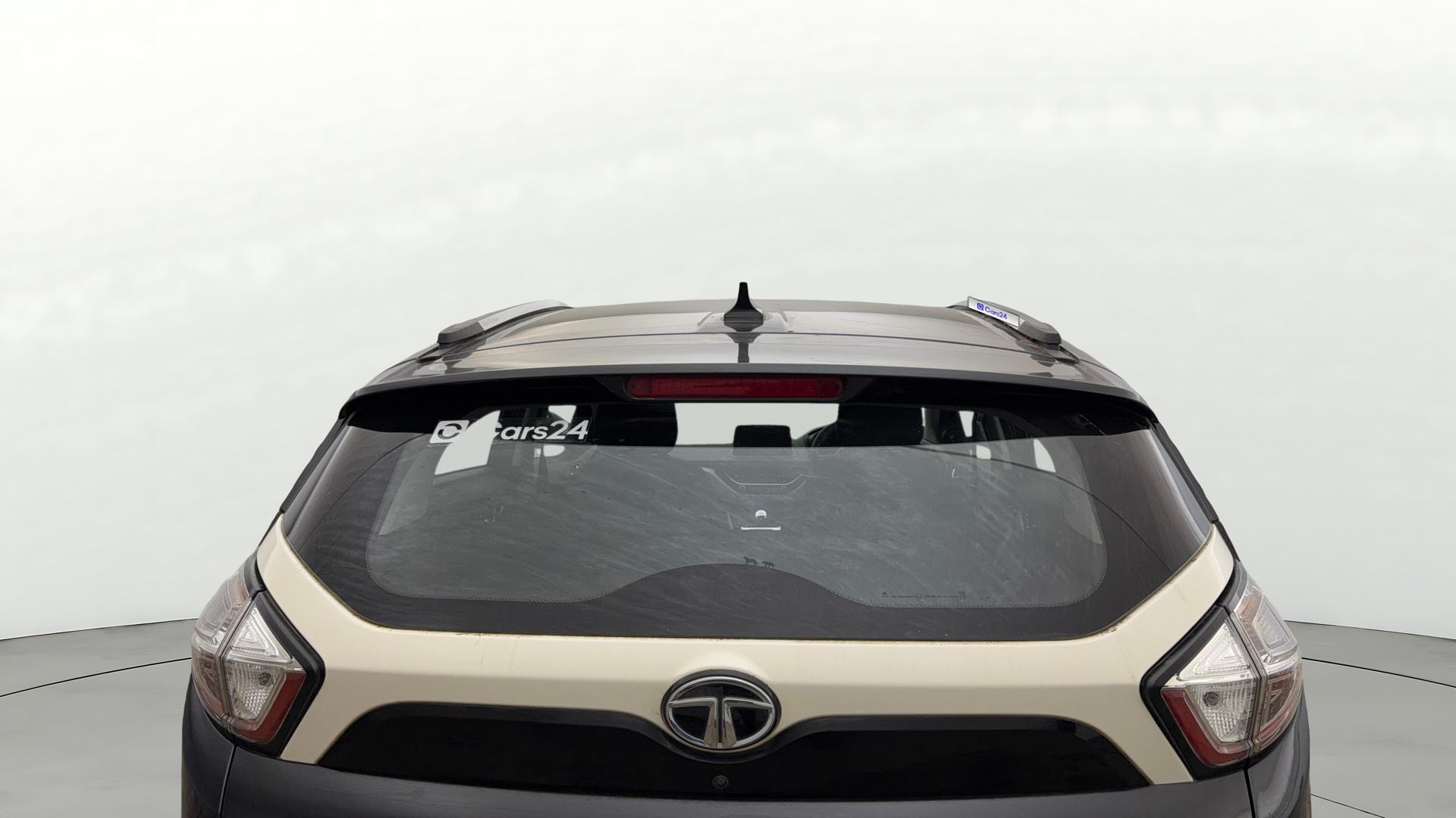View 2019 Tata Nexon Revotron XZ Image 4 Used 2019 Tata Nexon Revotron XZ Image 4