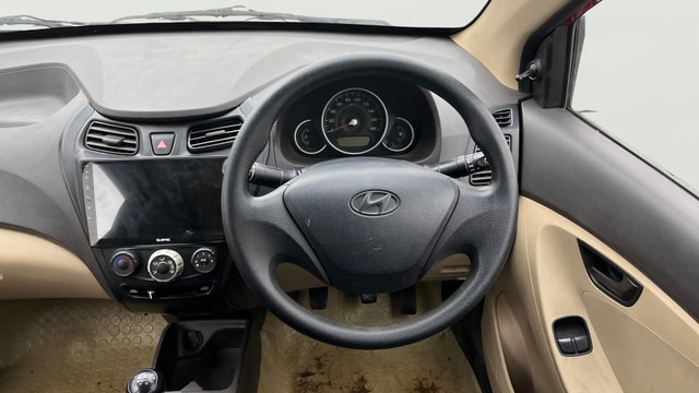 View Hyundai EON Image 20 Used Hyundai EON Image 20