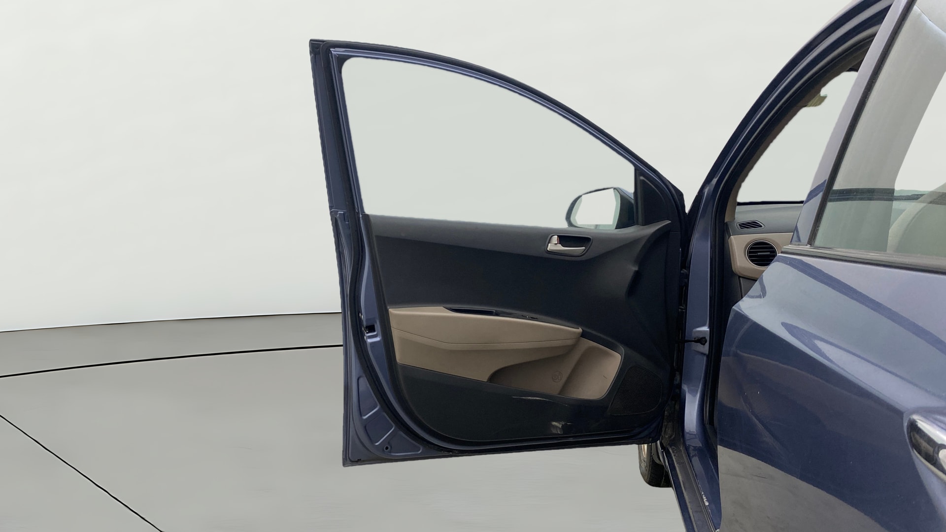 View 2015 Hyundai Grand i10 Asta AT 1.2 Kappa VTVT Image 30 Used 2015 Hyundai Grand i10 Asta AT 1.2 Kappa VTVT Image 30