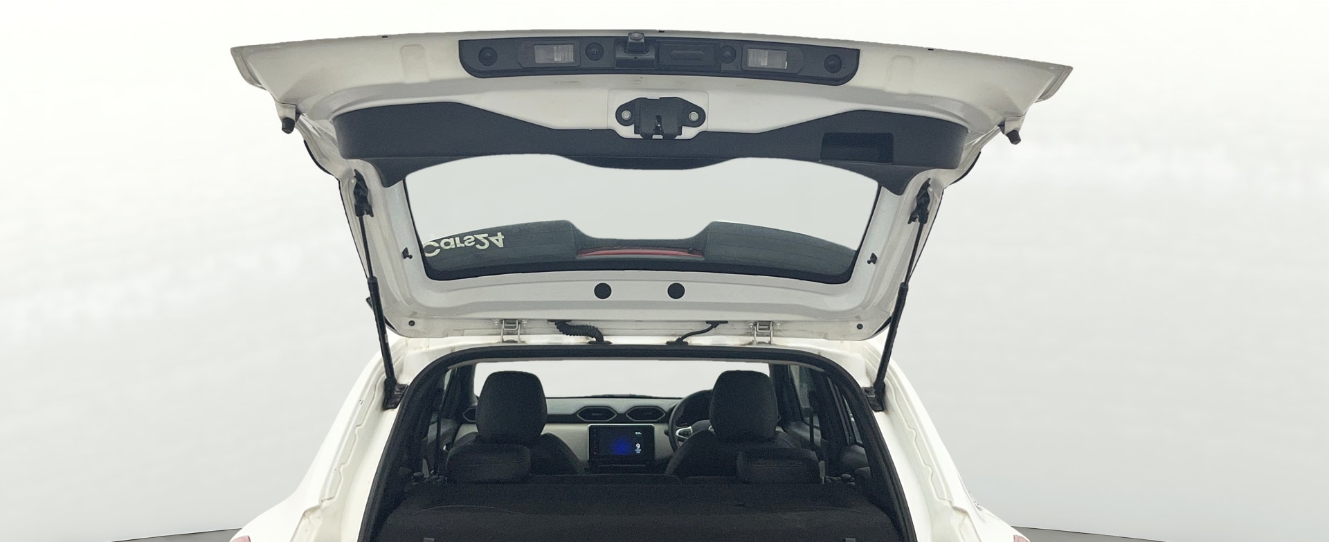 View 2022 Nissan Magnite XV Image 16 Used 2022 Nissan Magnite XV Image 16