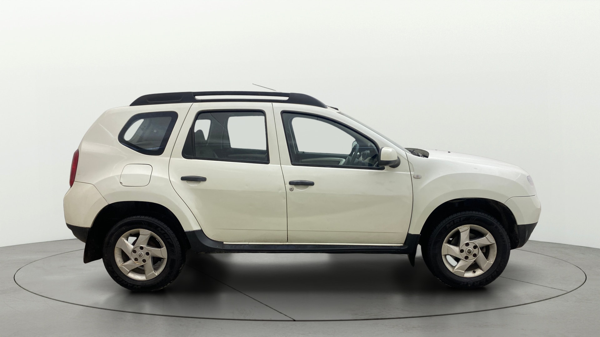 View 2013 Renault Duster Diesel 85PS STD Image 8 Used 2013 Renault Duster Diesel 85PS STD Image 8